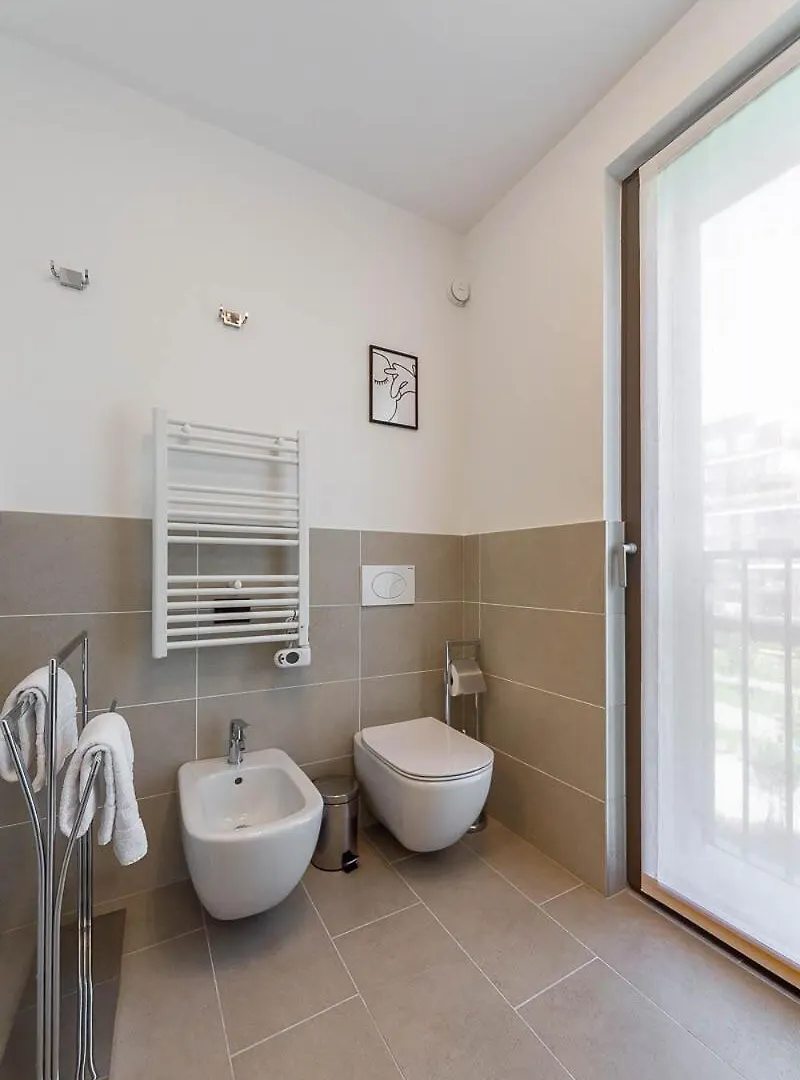 Free Parking Besta 10 Minutes Away Private Terrace And Garden View Milan Appartement