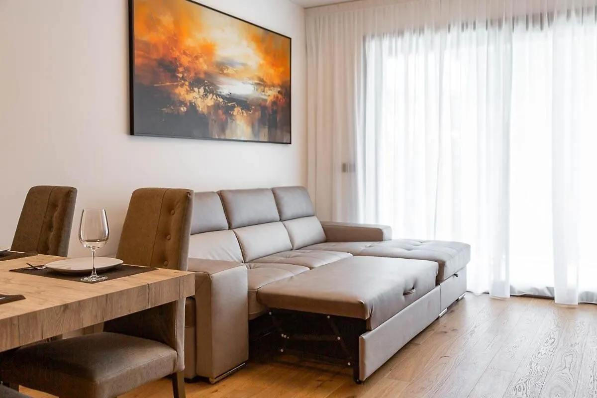 Free Parking Besta 10 Minutes Away Private Terrace And Garden View 밀라노